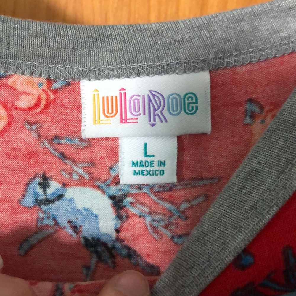 LulaRoe “Randy” shirt - Picture 2 of 2